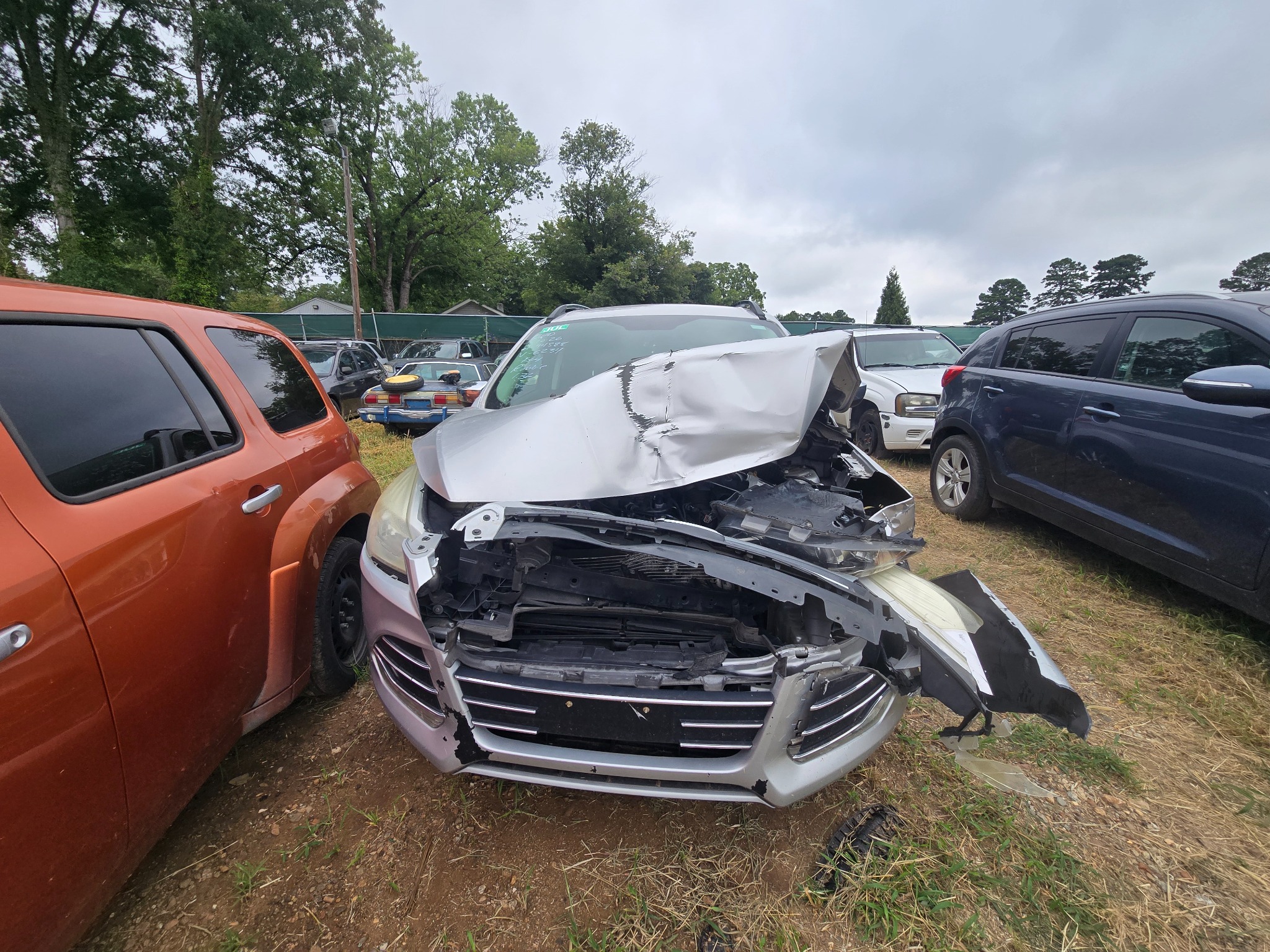 Actual Ford Escape donor photo 1; front-impact damage disclosed