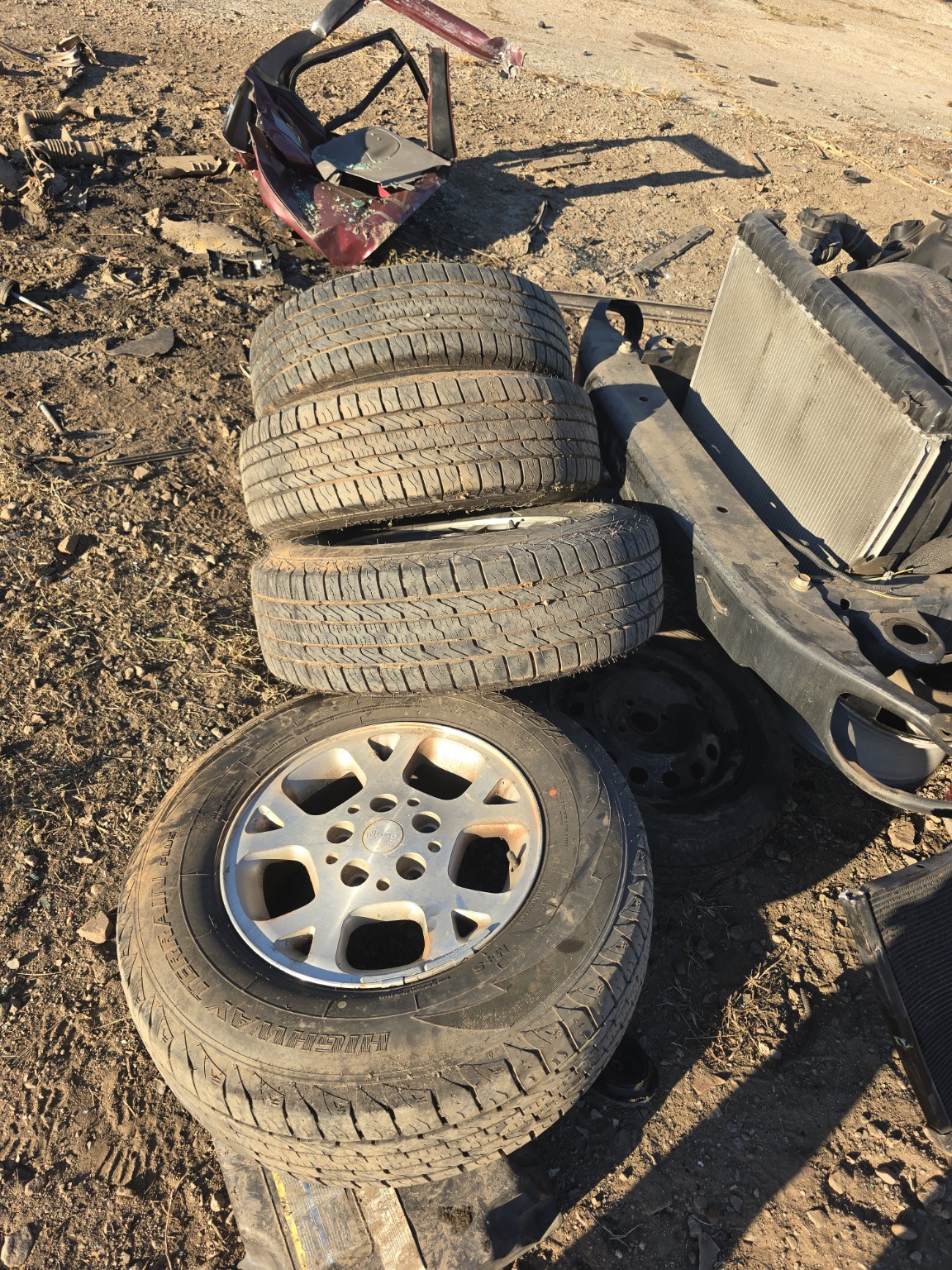 Original seller photo 1 of Jeep tire and wheel set