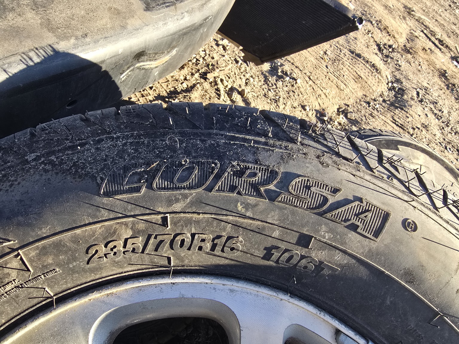 Original seller photo 2 of Jeep tire and wheel set