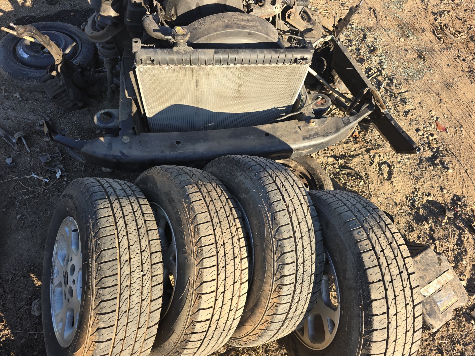 Original seller photo 6 of Jeep tire and wheel set
